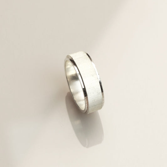 The Argentum Stratus