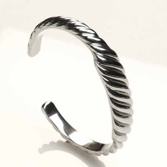 Helix Verve Bangle