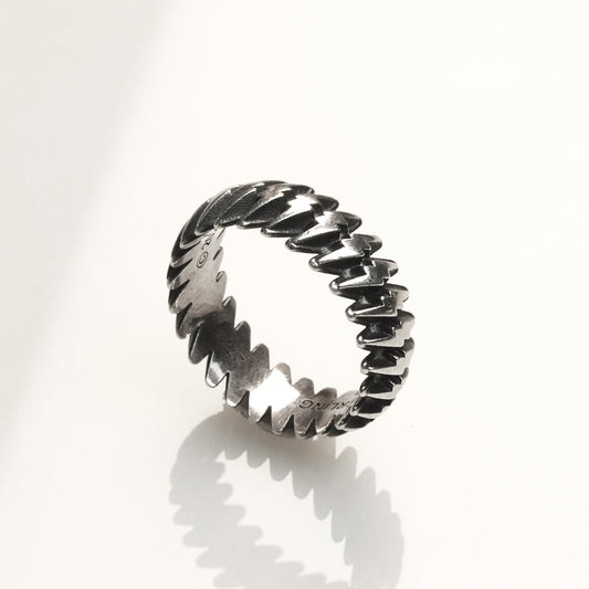 Apex Serrated Edge