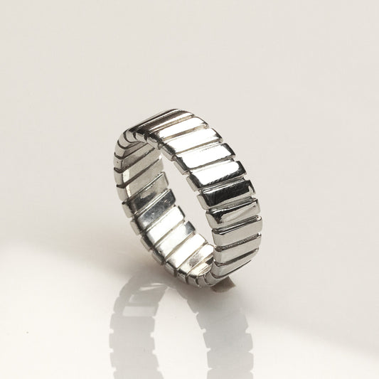 Kinetic Ribbed Band