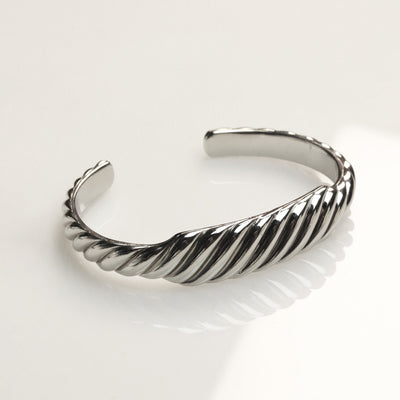 Helix Verve Bangle
