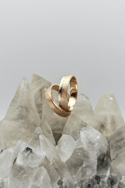 Rose Gold Twist Diamond Ring